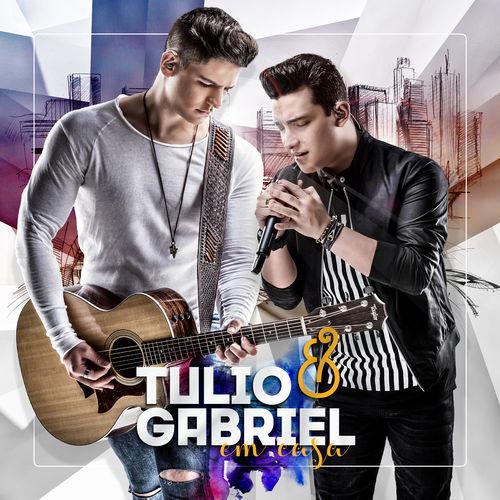 Album cover art for Tulio & Gabriel em Casa