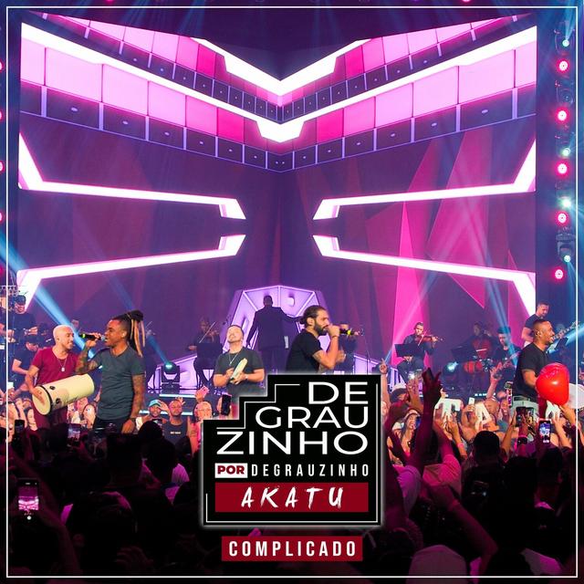 Album cover art for Complicado