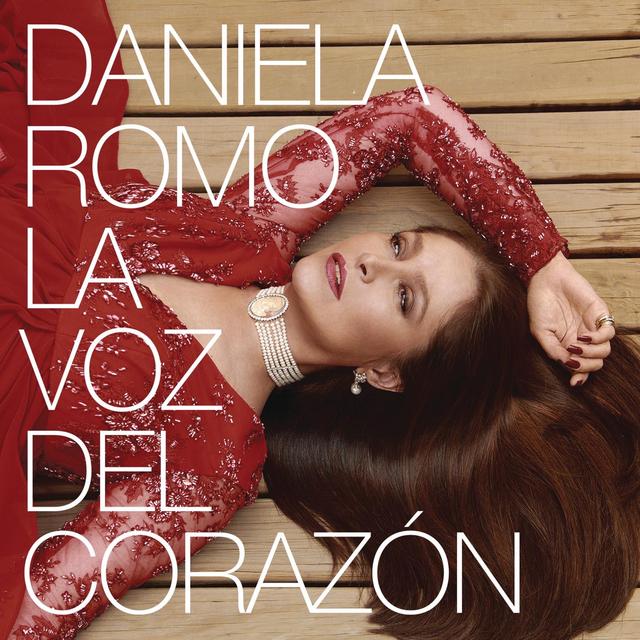 Album cover art for La Voz del Corazón