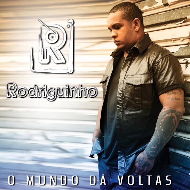 Album cover art for O Mundo Dá Voltas