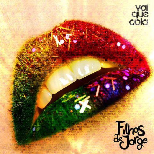 Album cover art for Vai Que Cola