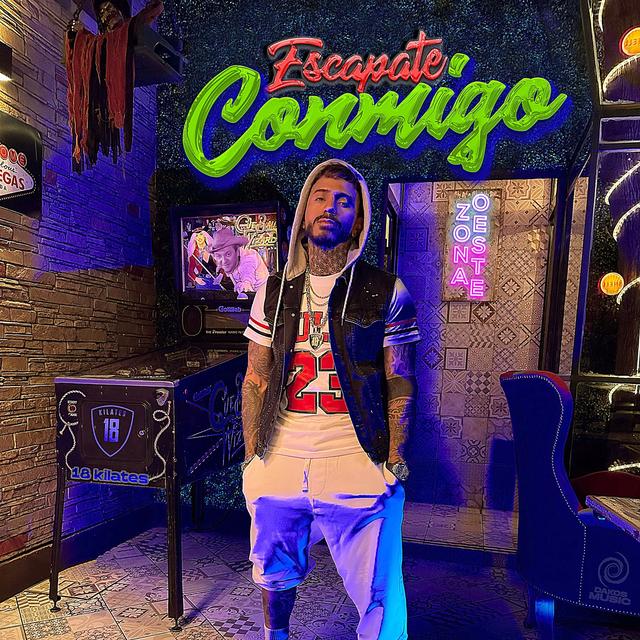 Album cover art for Escapate Conmigo