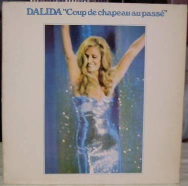 Album cover art for "Coup de Chapeau au Passé"