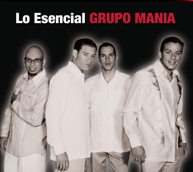 Album cover art for Lo Esencial