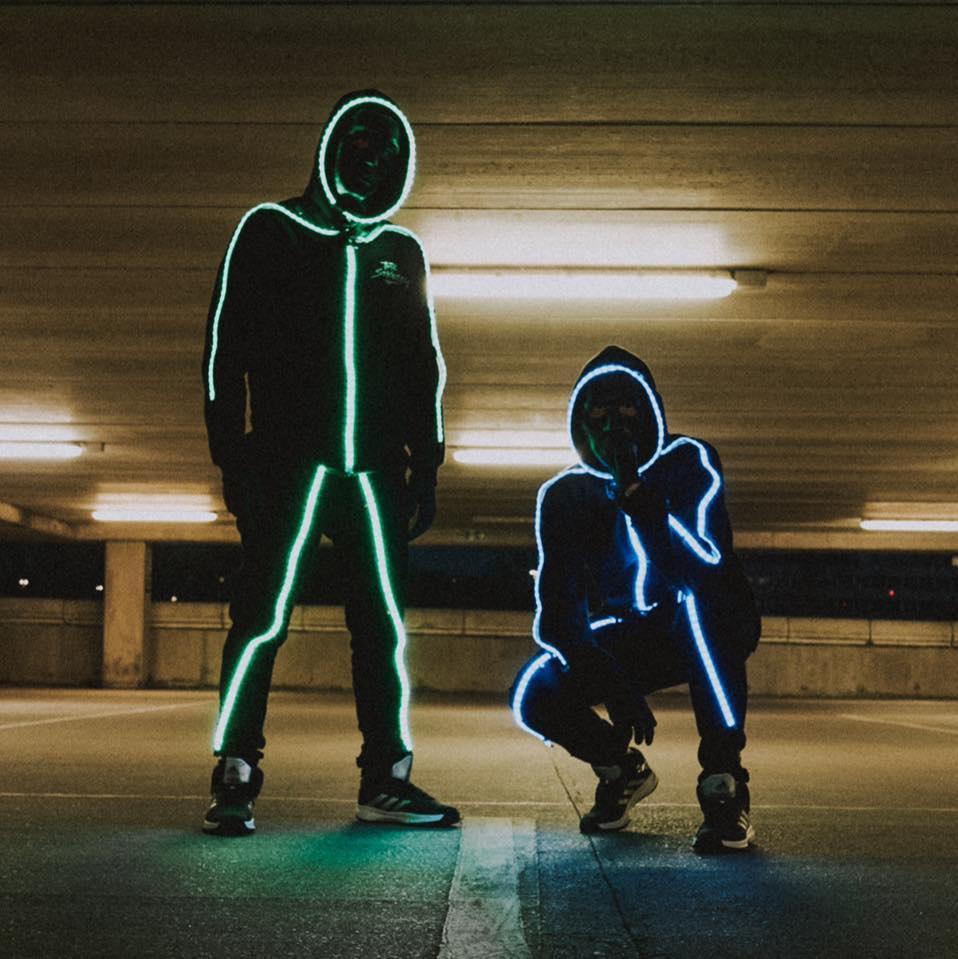 Dynamic cover art