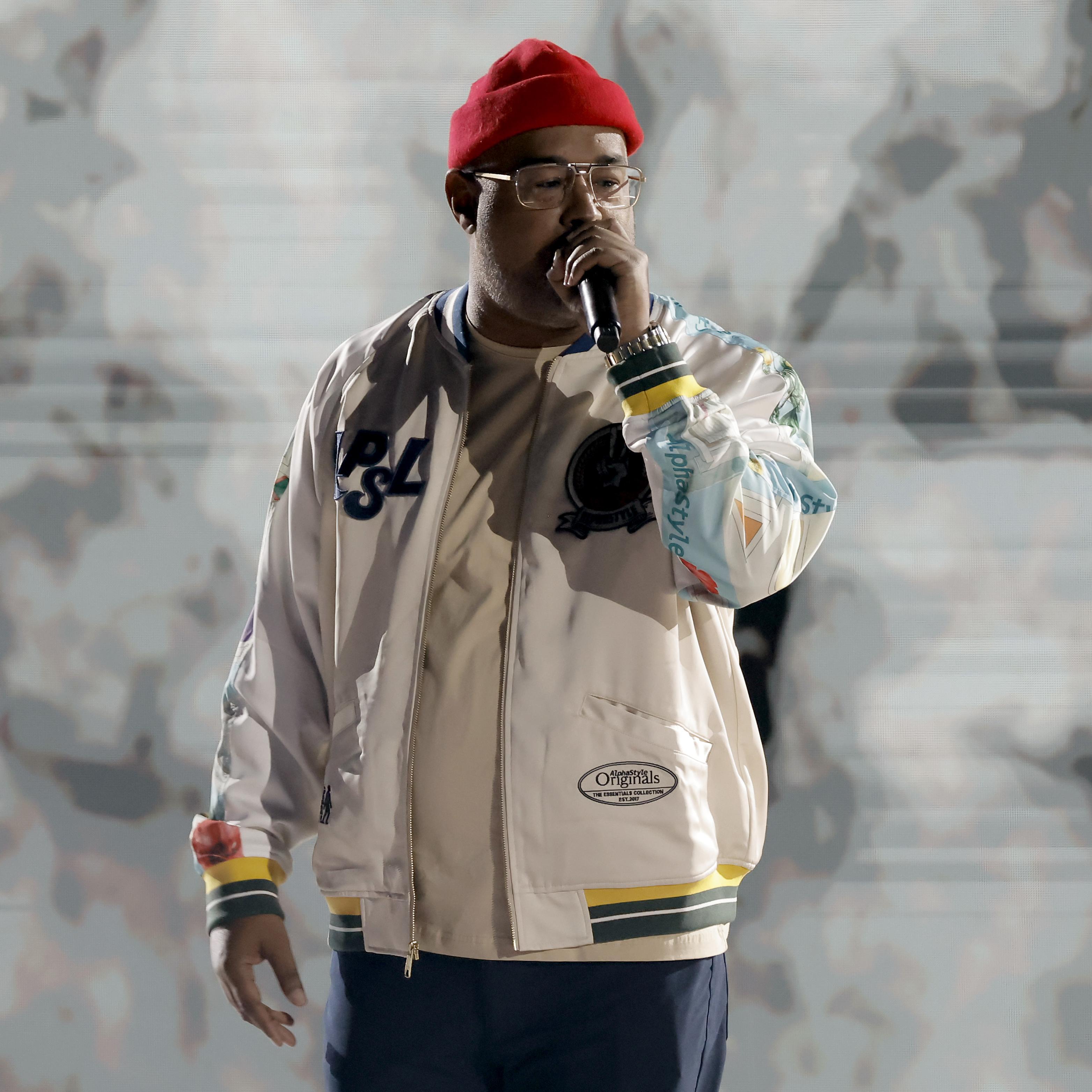 Dynamic cover art
