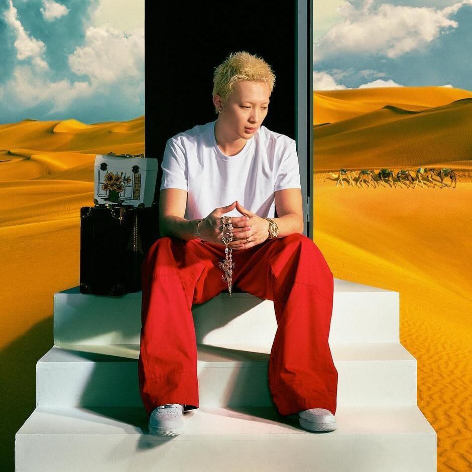 Dynamic cover art