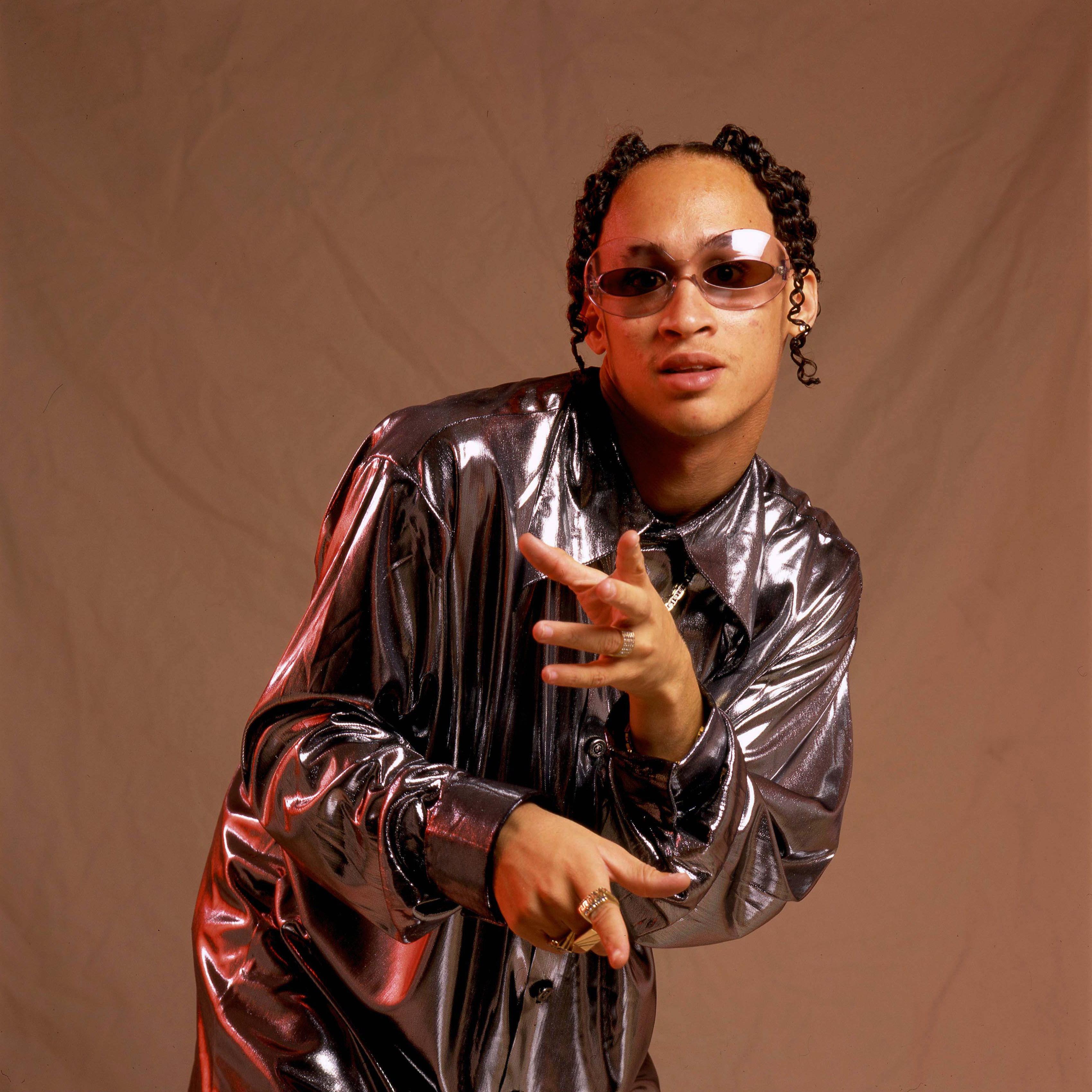 Dynamic cover art